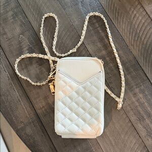 Chic Quilted Cream Crossbody Bag